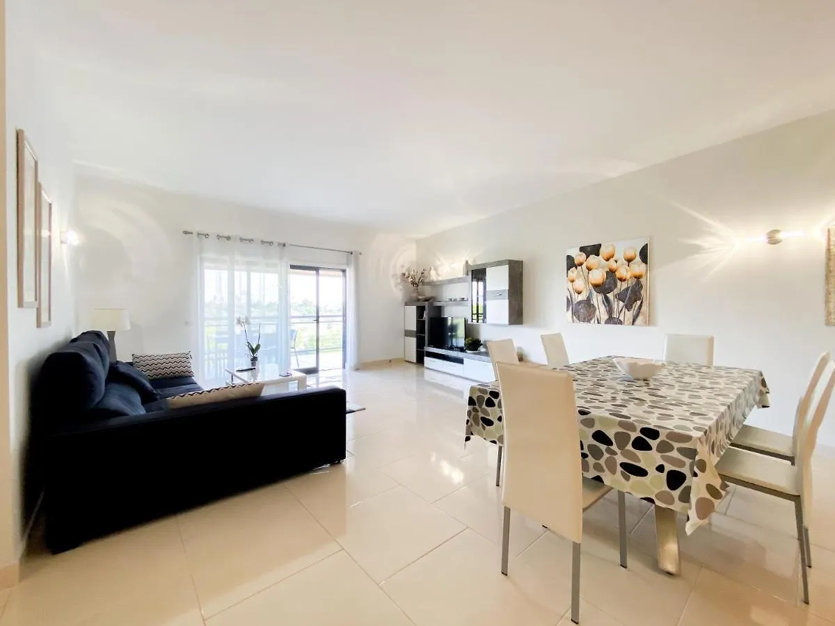 Spacious Modern Apartment With Swimming Pool #1905 Lagos