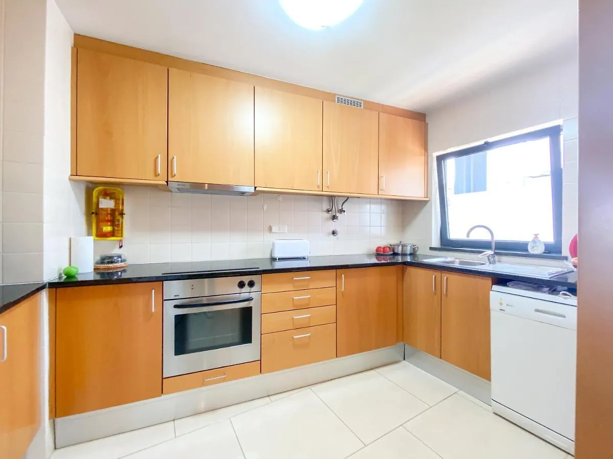 Spacious Modern Apartment With Swimming Pool #1905 Lagos 0*,